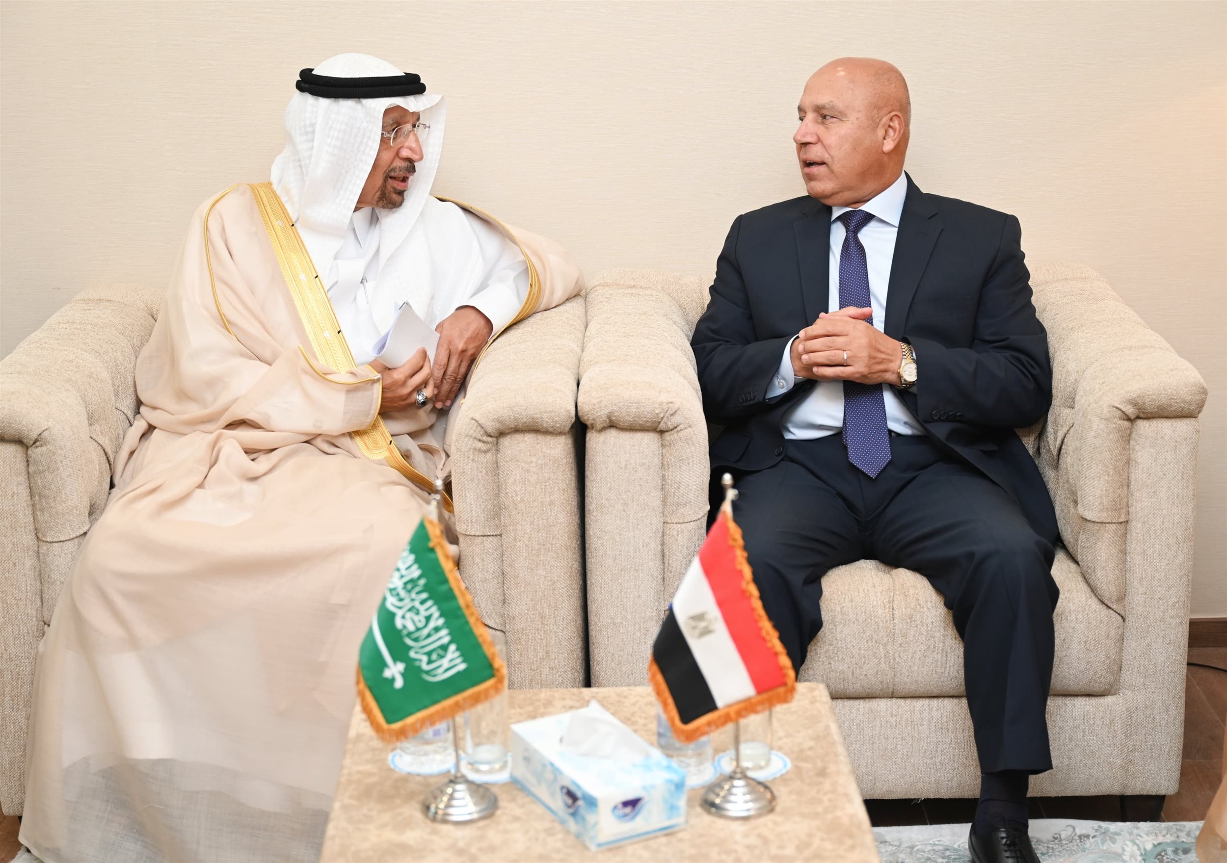 وزير الصناعة والنقل مع وزير الاستثمار السعودي