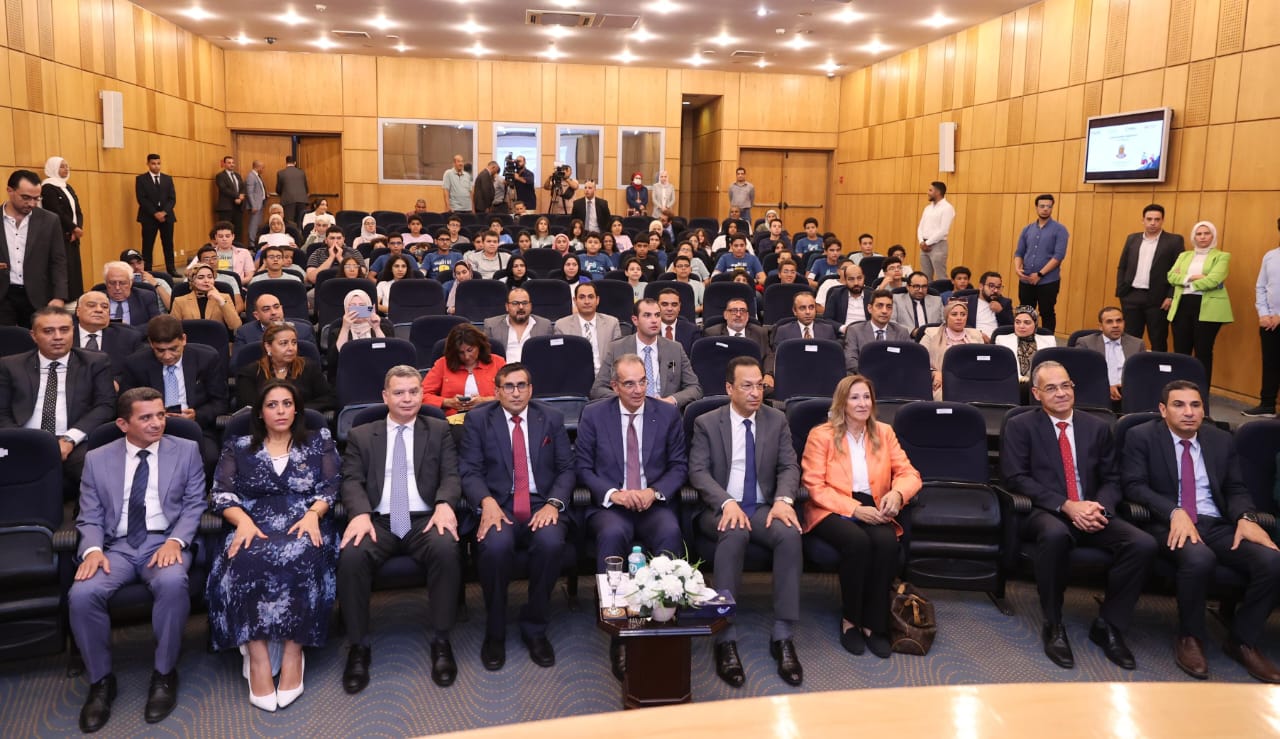 طلعت يشهد فعاليات البرنامج التدريبى لأكاديمية الأمن السيبرانى