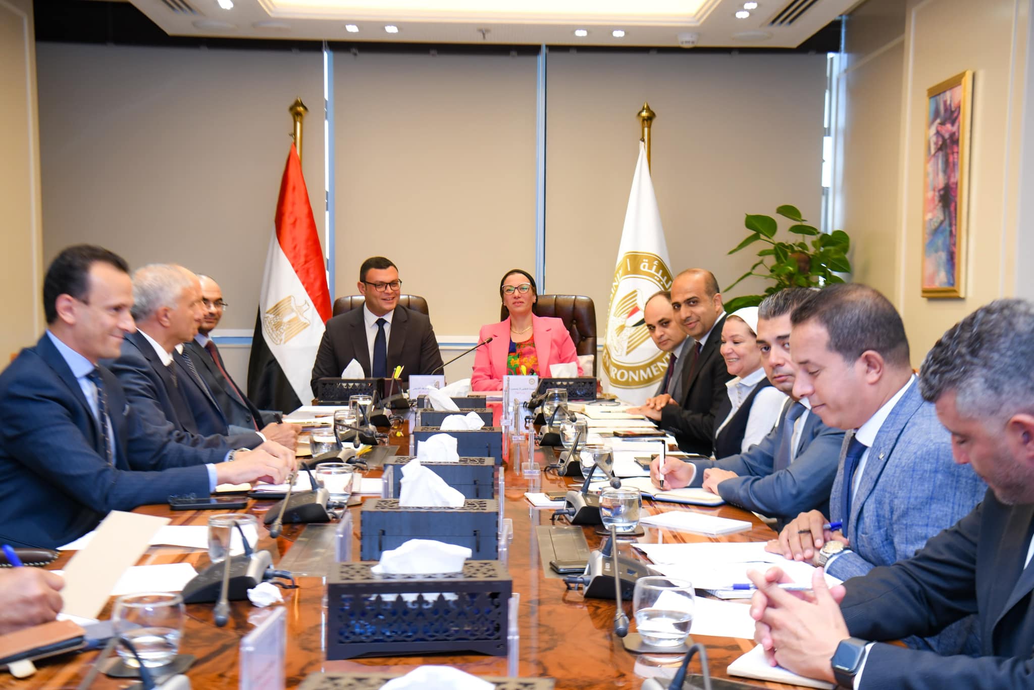 وزيرا الإسكان في اجتماع مع وزيرة البيئة