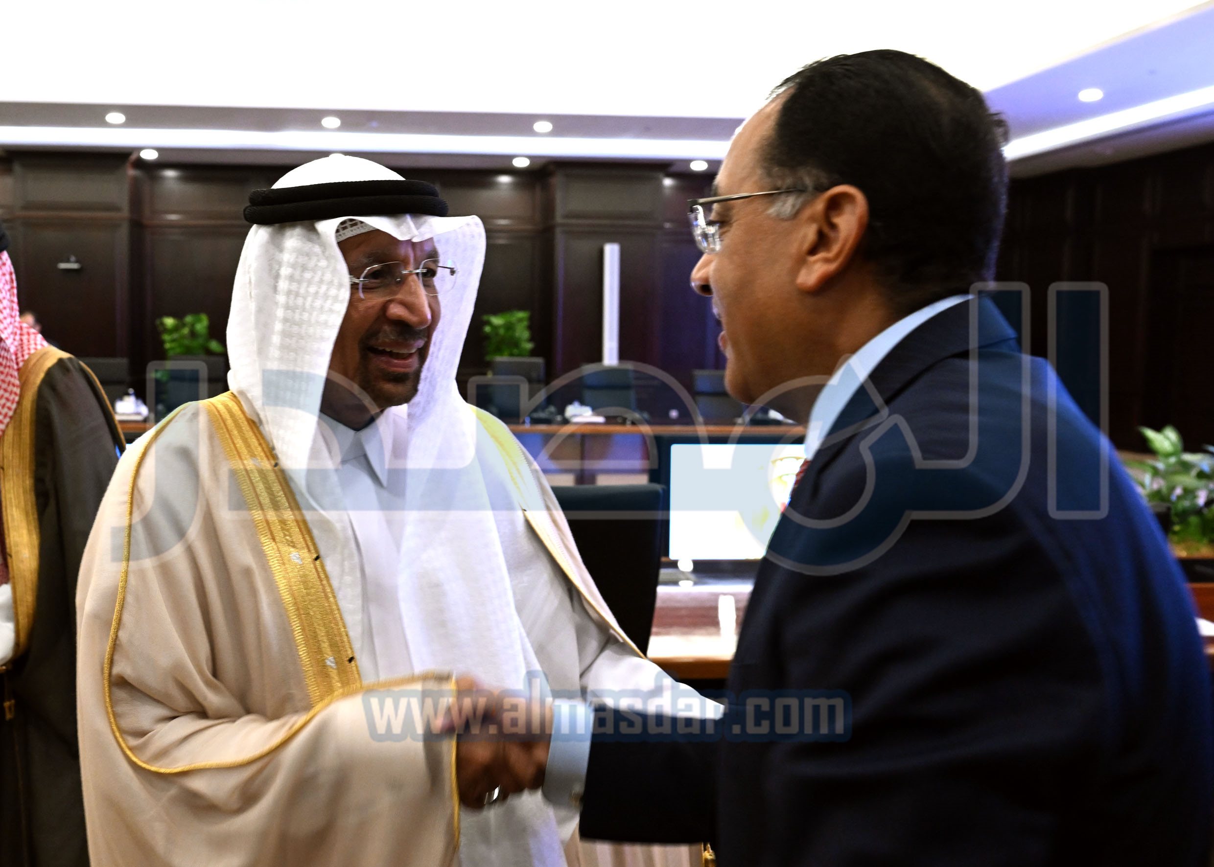 رئيس الوزراء في اجتماع مع وزير الاستثمار السعودي