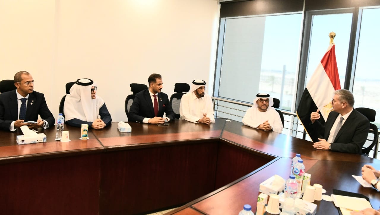 وزير البترول يستقبل رئيس حكومة إمارة الفجيرة بدولة الإمارات