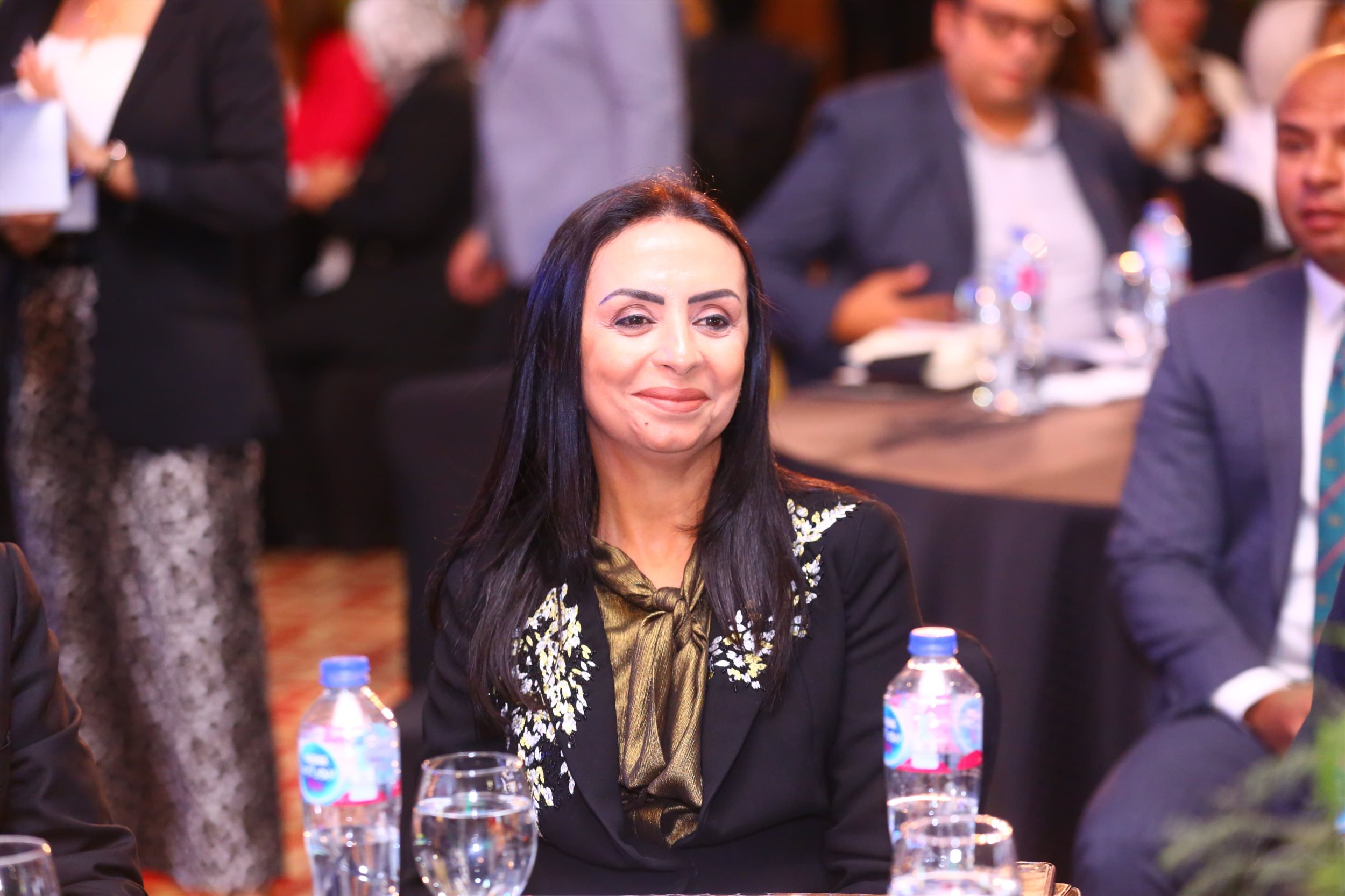 البنك الأهلي يطلق أول بطاقة بخاصية تلامسية لضعاف البصر