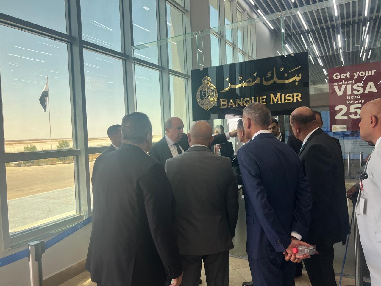 وزير الطيران المدنى يتفقد مطار العلمين الدولي