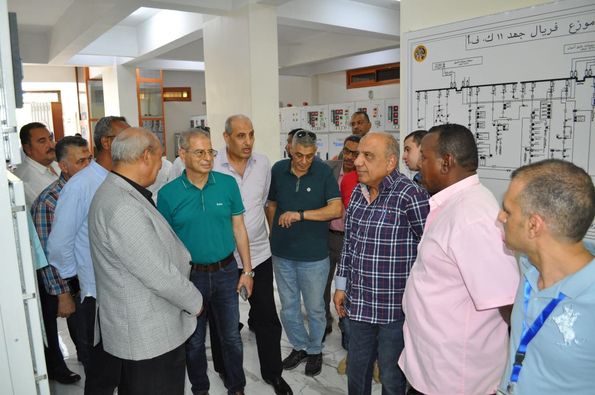 وزير الكهرباء يتفقد شركة مصر العليا لتوزيع الكهرباء