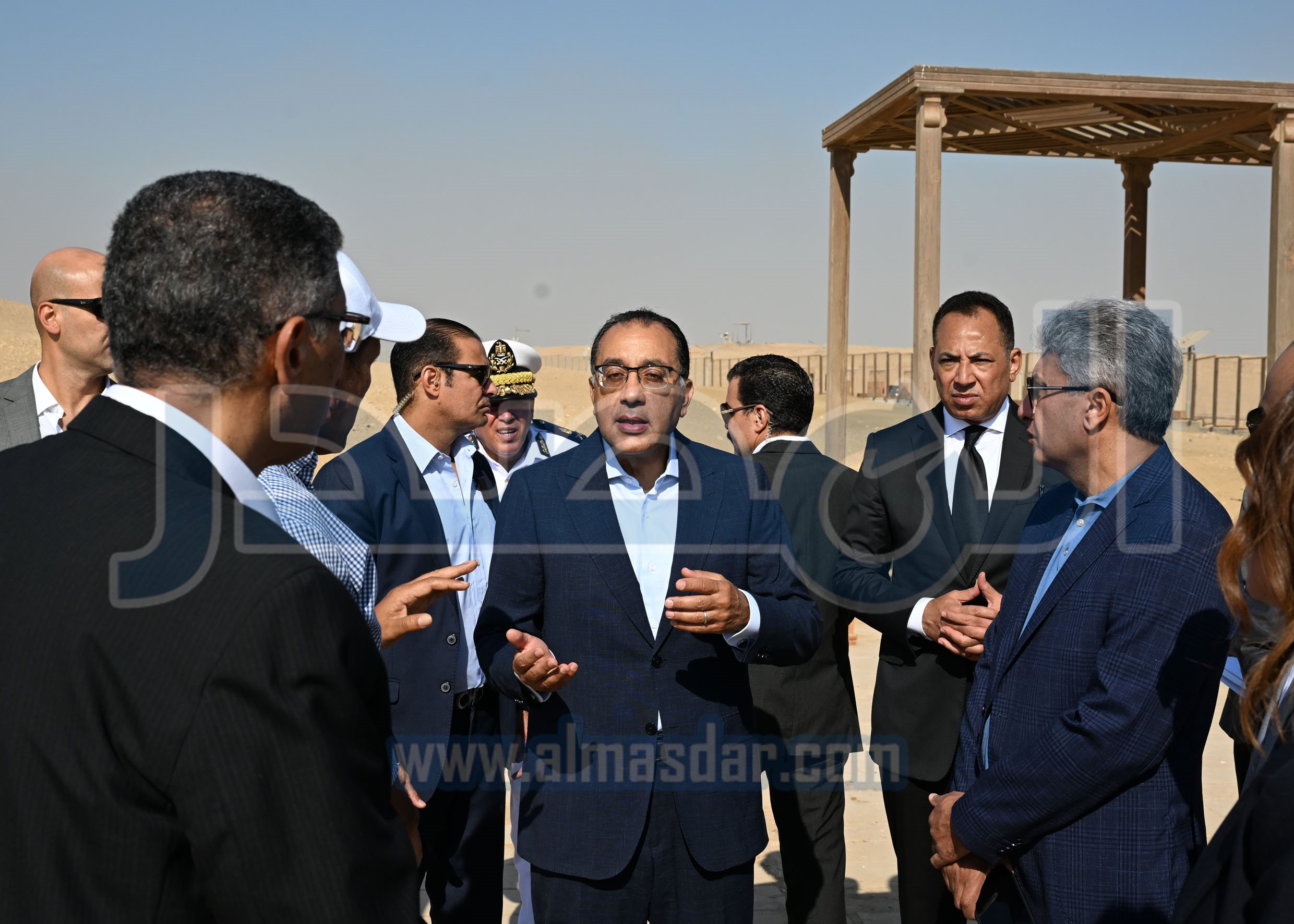 مدبولي يتفقد أعمال تطوير مدخل المنطقة الأثرية بهضبة الأهرام