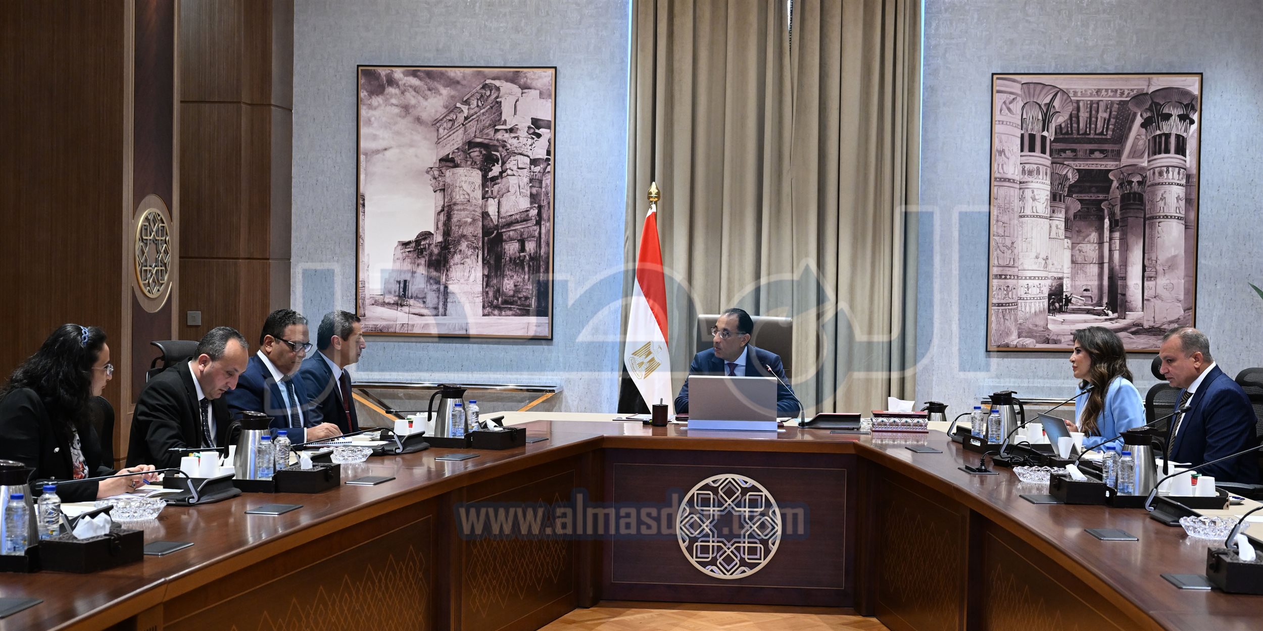 رئيس الوزراء يتابع موقف تنفيذ مشروع تطوير عواصم المحافظات