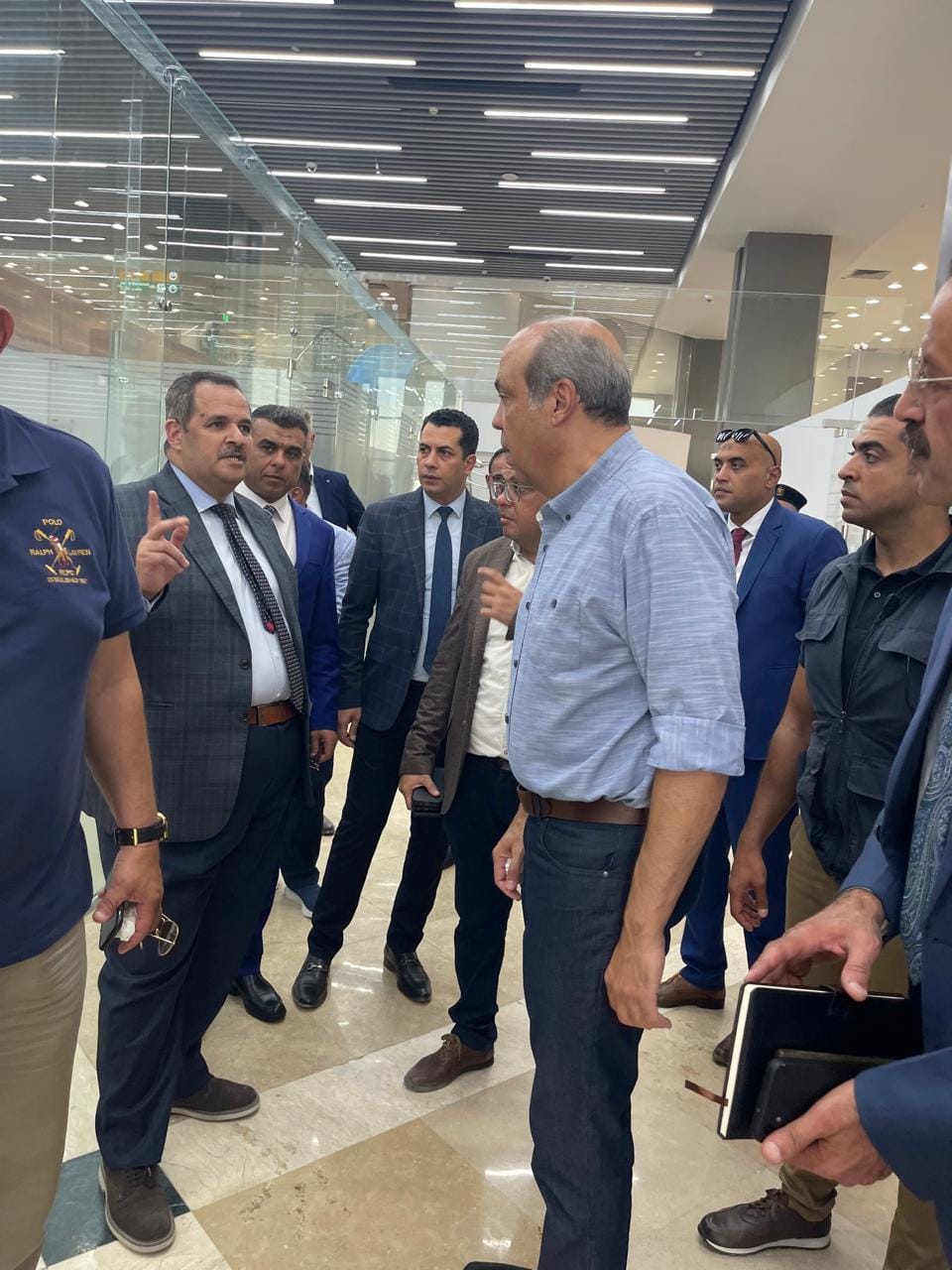 وزير الطيران يتفقد مطار العلمين الدولى
