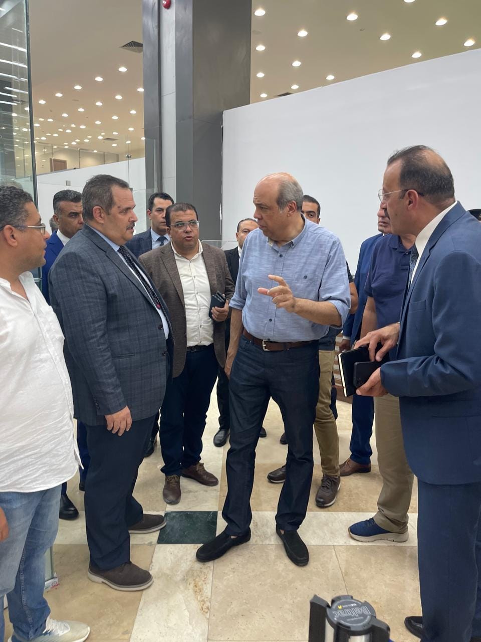 وزير الطيران يتفقد مطار العلمين الدولى