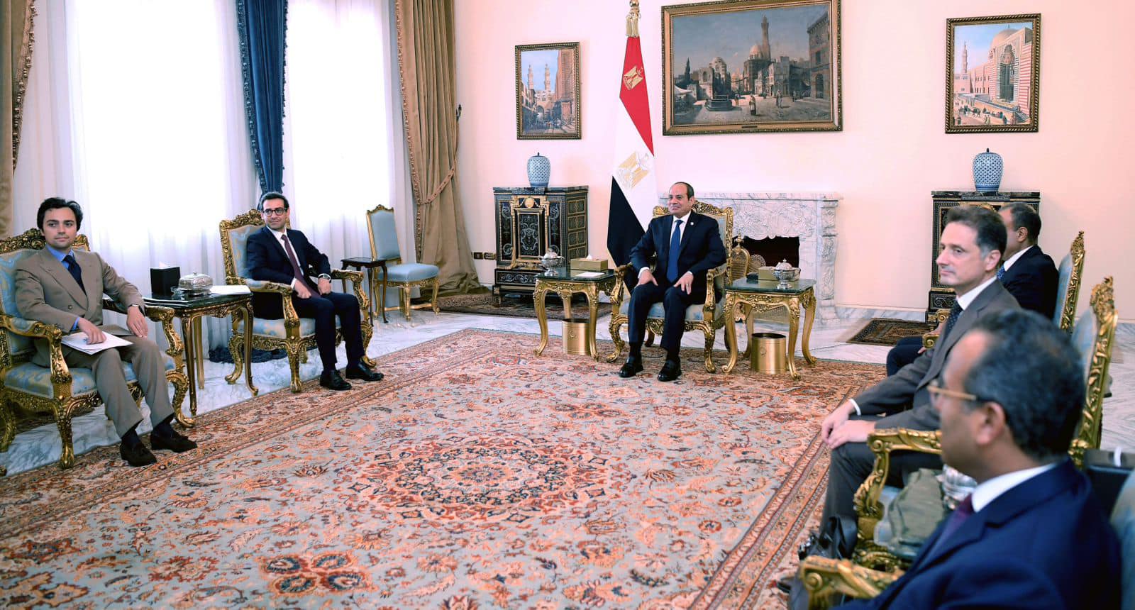 الرئيس السيسي يلتقي وزير الخارجية الفرنسي