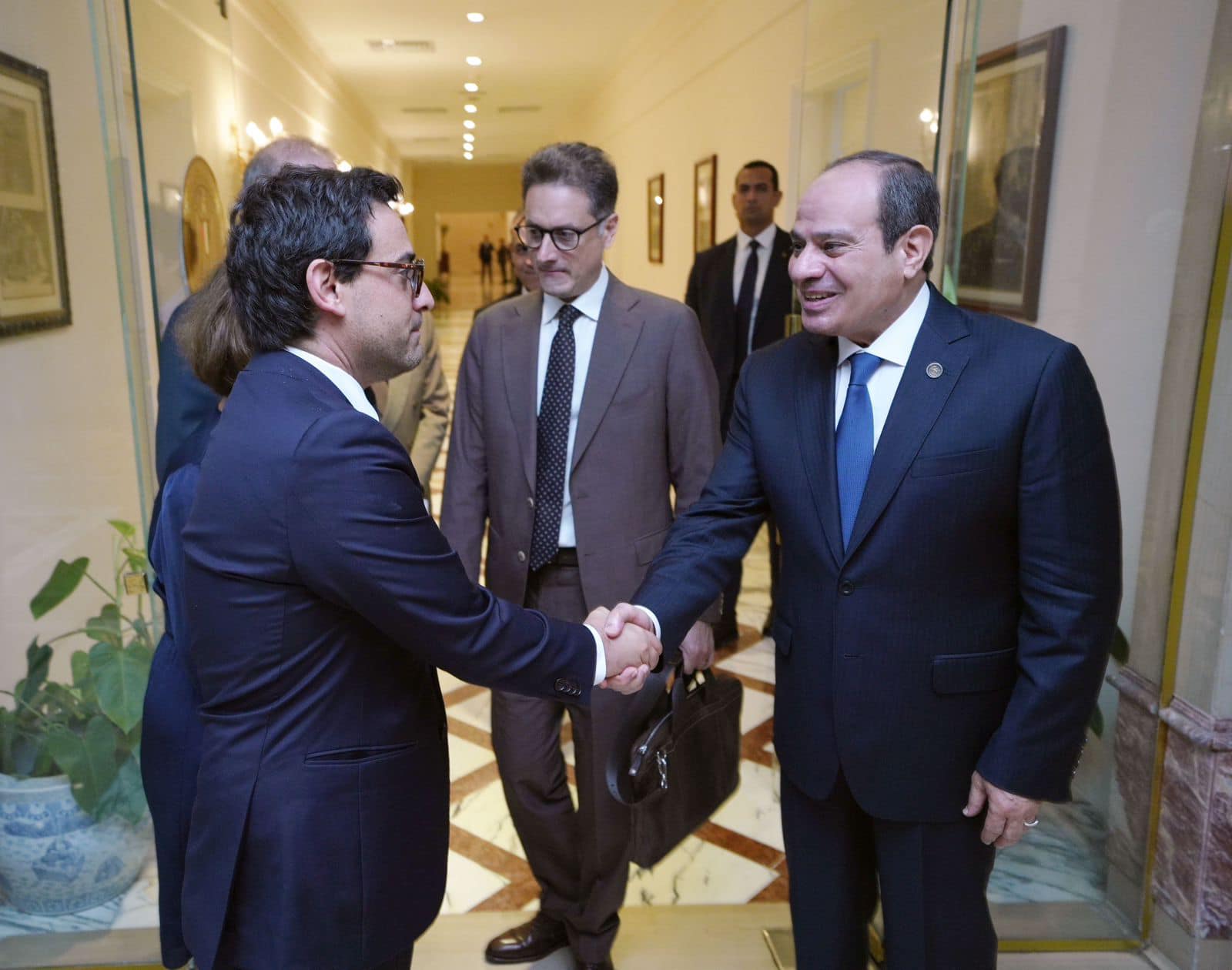 الرئيس السيسي يلتقي وزير الخارجية الفرنسي
