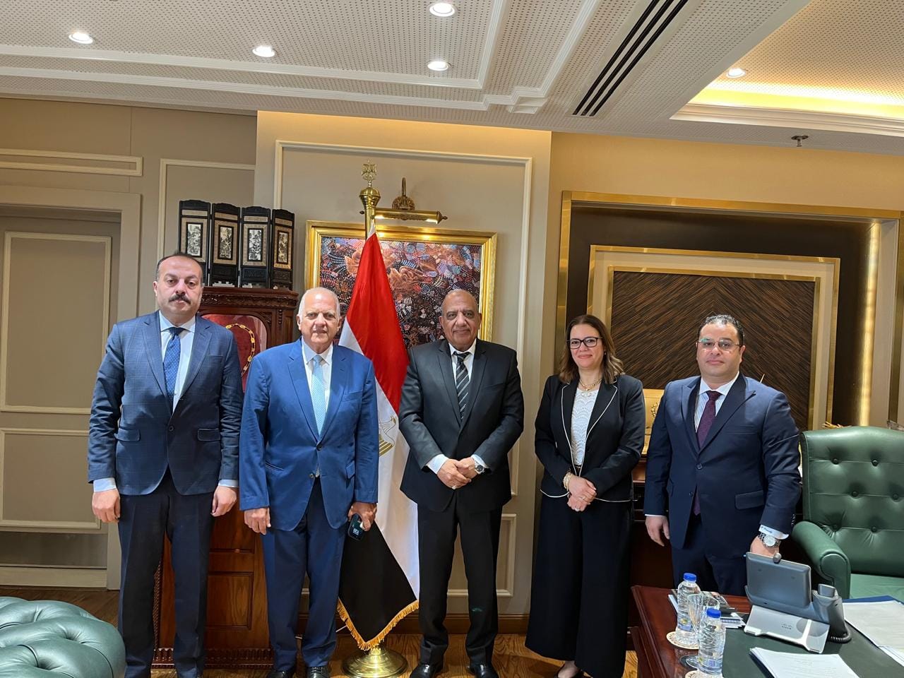 وزير الكهرباء يستقبل اعضاء لجنة الطاقة والبيئة