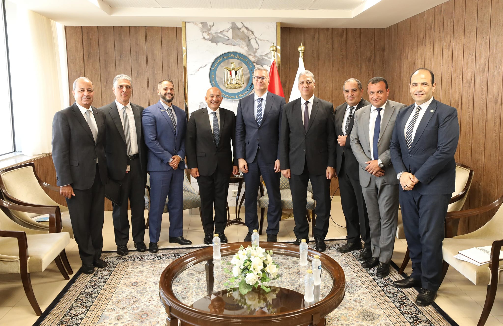 وزير البترول يلتقي وفد شركة أكسون موبيل مصر