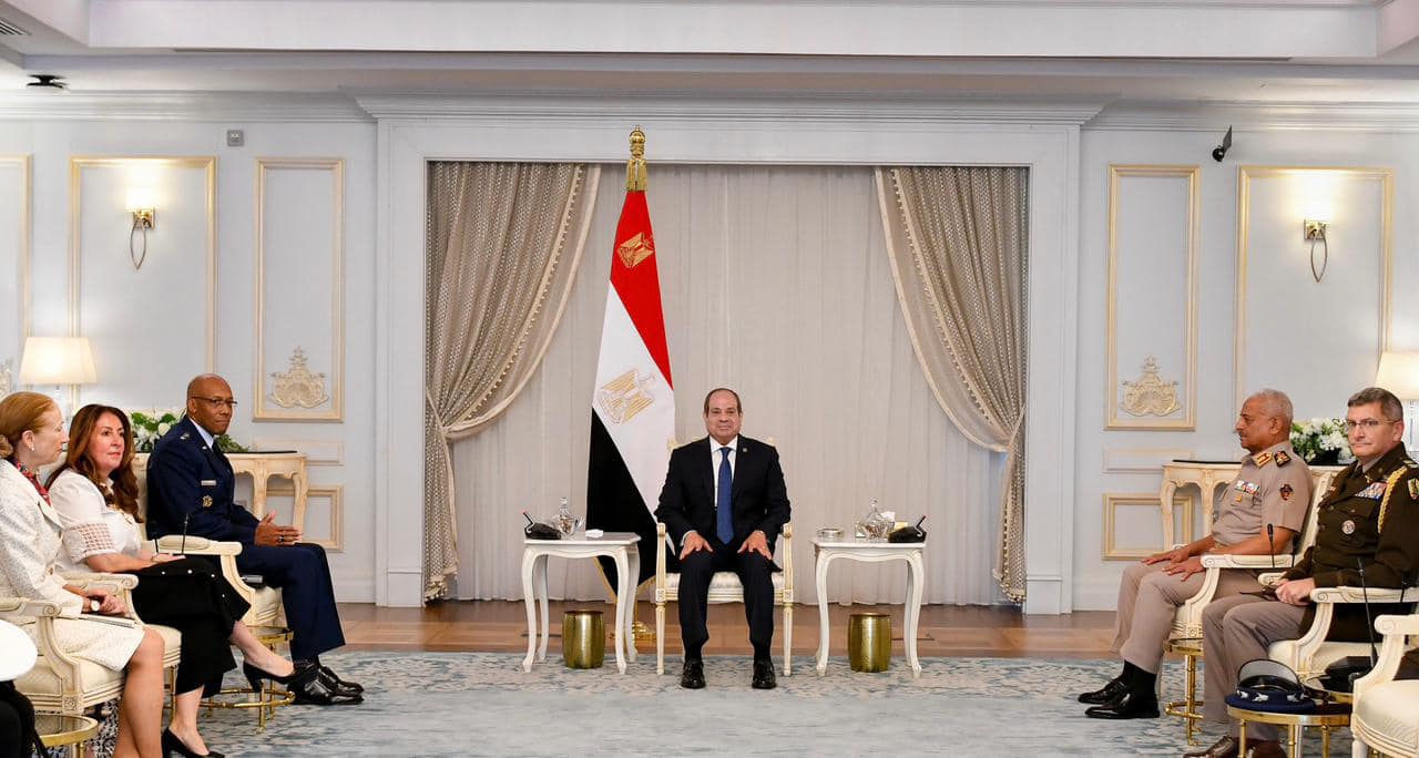 السيسى في اجتماع مع رئيس هيئة الأركان المشتركة الأمريكية