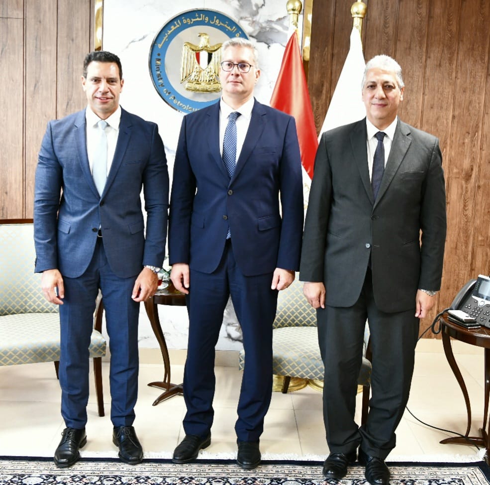 وزير البترول يستقبل نائب الرئيس التنفيذى لشركة فنترسال ديا الألمانية
