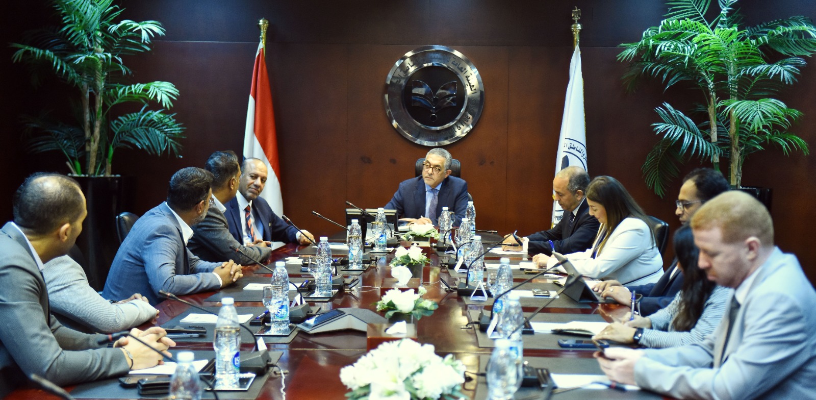 حسام هيبه في اجتماع مع وفد شركة بلاك آند ديكر الأميركية 