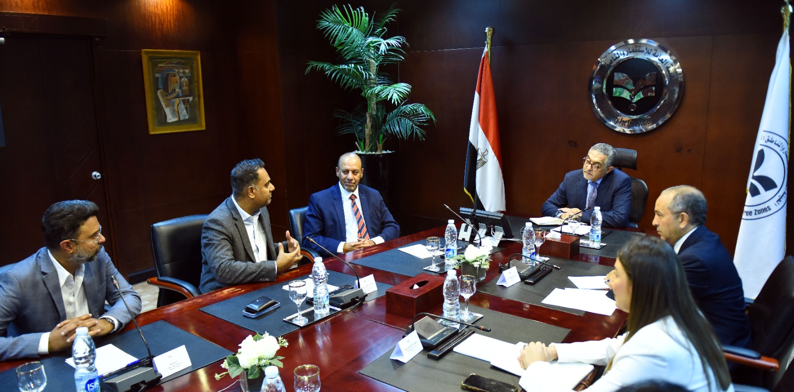 حسام هيبه في اجتماع مع وفد شركة بلاك آند ديكر الأميركية 