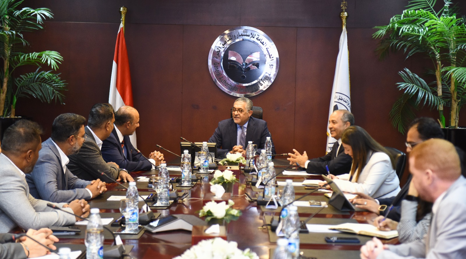 حسام هيبه في اجتماع مع وفد شركة بلاك آند ديكر الأميركية 