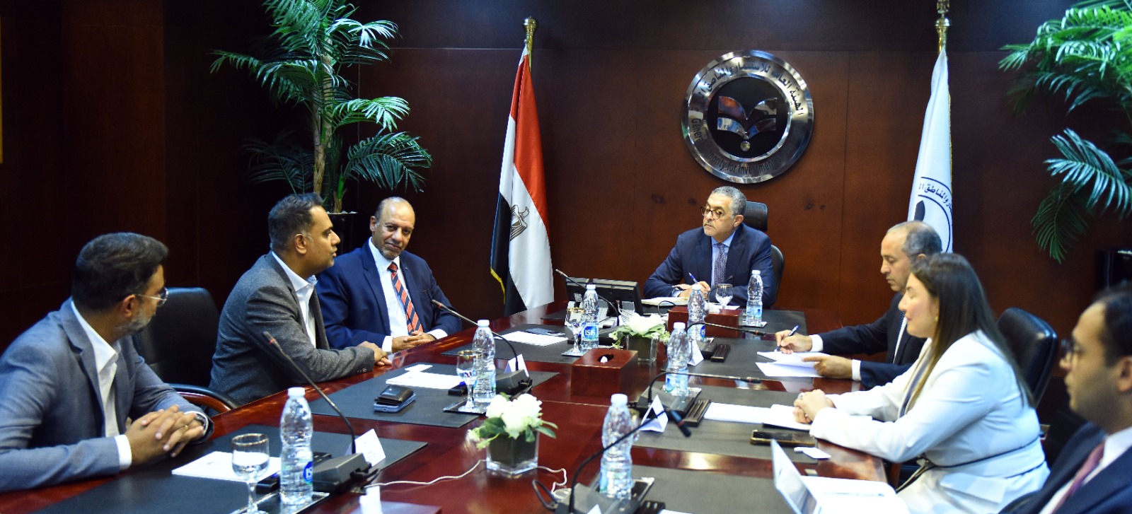 حسام هيبه في اجتماع مع وفد شركة بلاك آند ديكر الأميركية 