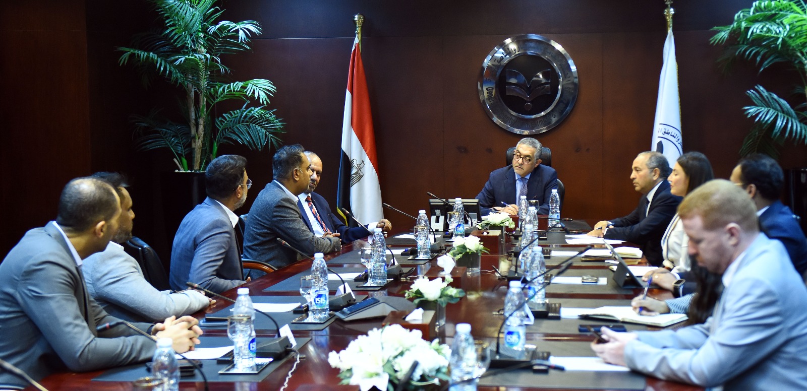 حسام هيبه في اجتماع مع وفد شركة بلاك آند ديكر الأميركية 