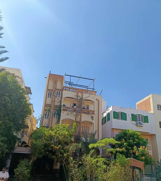 حملات مكبرة لإزالة مخالفات البناء والإشغالات