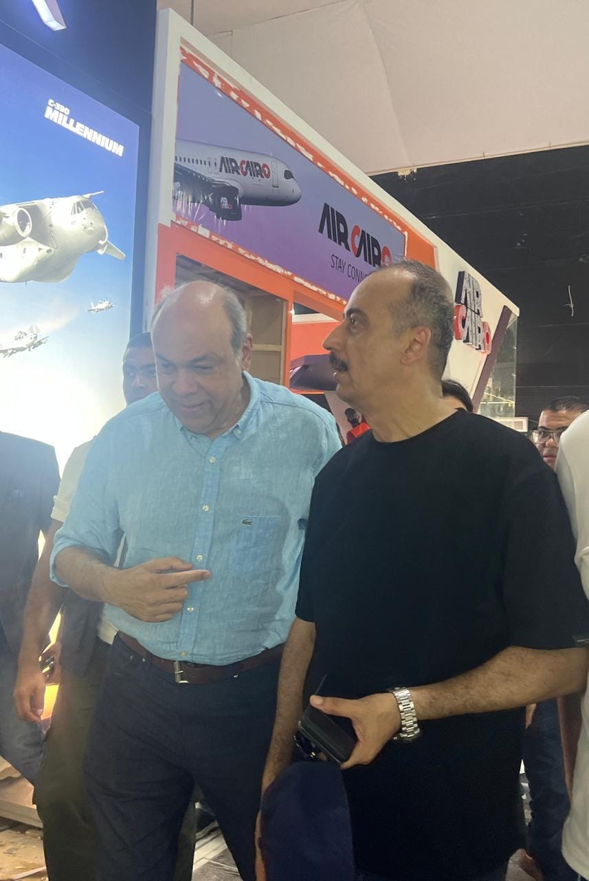 وزير الطيران المدني يتفقد مطار العلمين الدولى