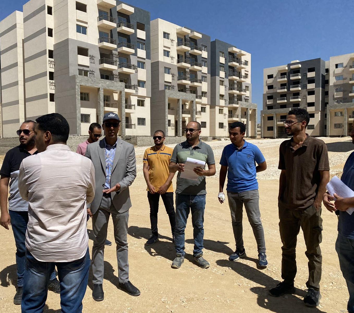 وزير الإسكان يتابع موقف تنفيذ وحدات المبادرة الرئاسية سكن لكل المصريين