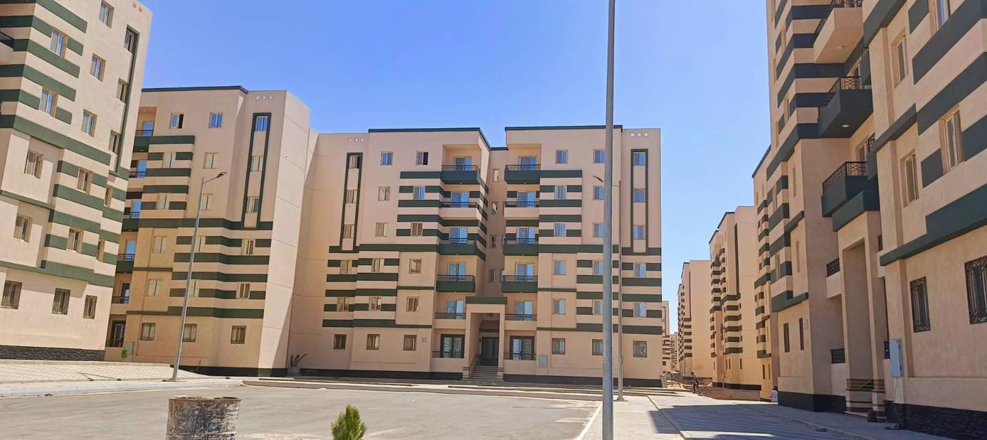 وزير الإسكان يتابع موقف تنفيذ وحدات المبادرة الرئاسية سكن لكل المصريين