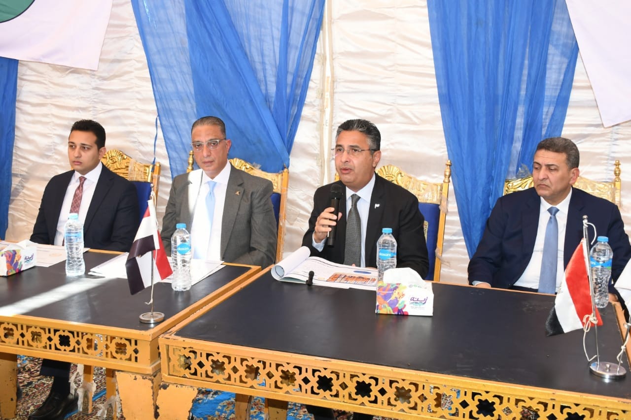 وزير التموين ومحافظ الفيوم يتفقدان مشروع المستودع بالفيوم