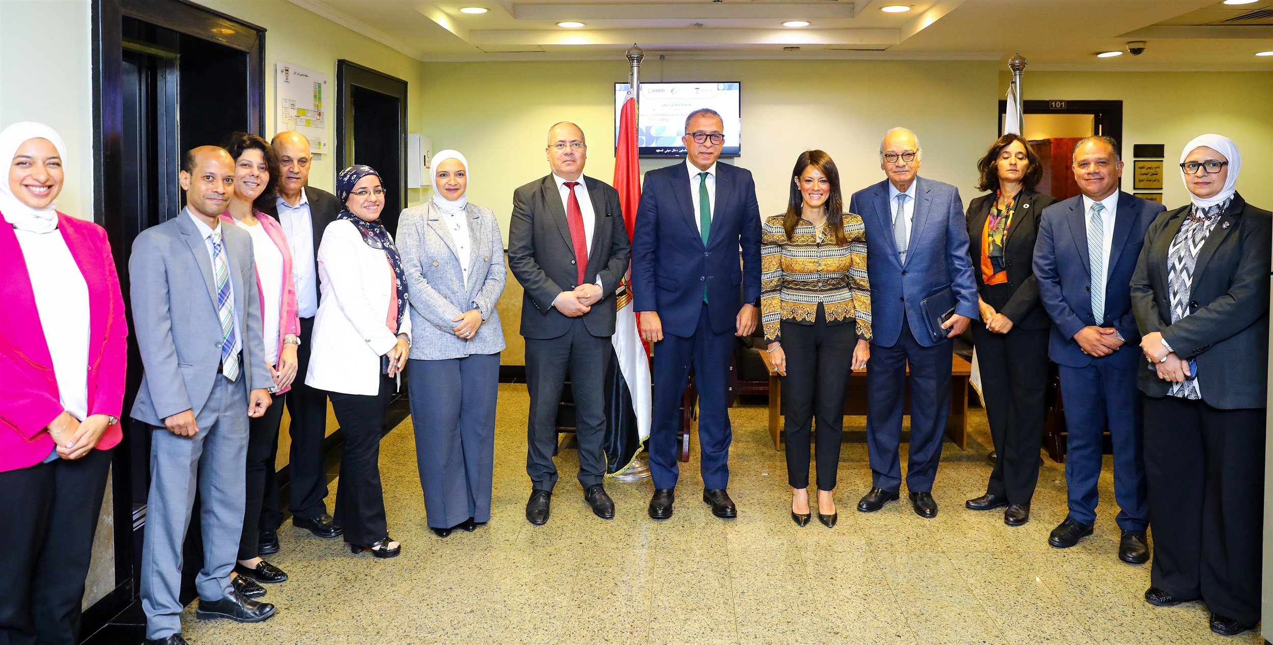المشاط في اجتماع مع رئيس مجلس إدارة معهد التخطيط القومي