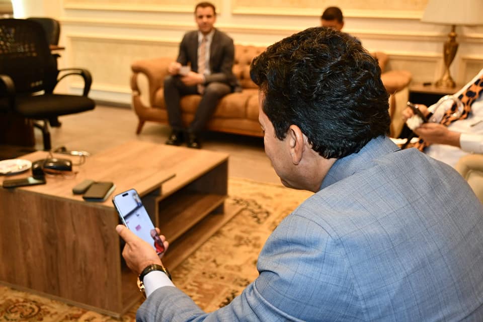 وزير الرياضة يهنئ أبطال مصر في دورة الألعاب البارالمبية