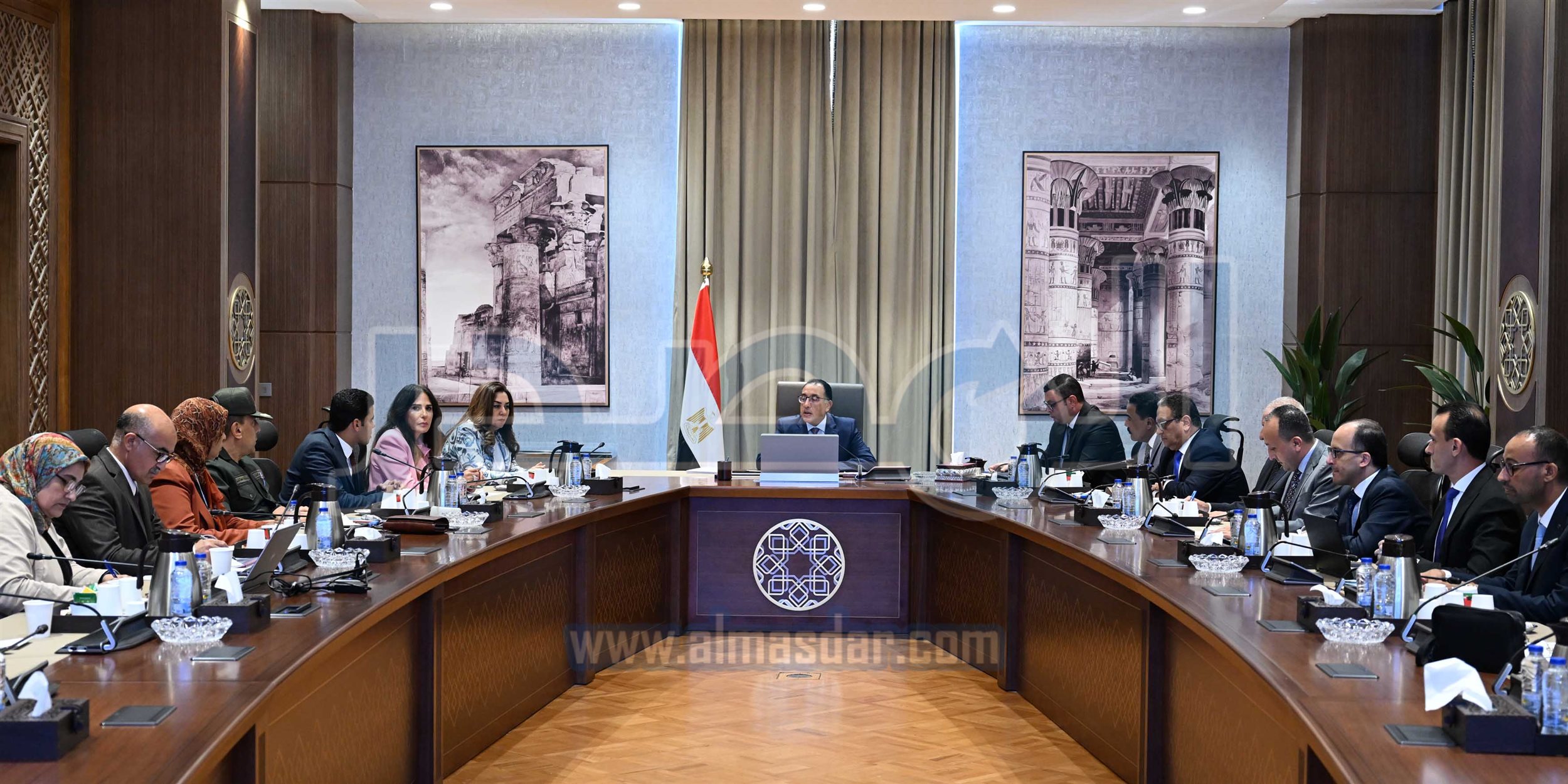 رئيس الوزراء يتابع مشروع تنمية مدينة رأس الحكمة