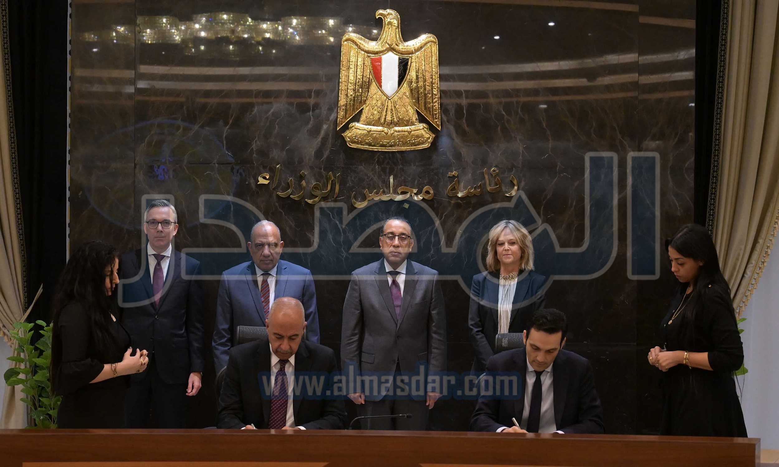 توقيع اتفاقيات لإنتاج الكهرباء من الطاقات المتجددة
