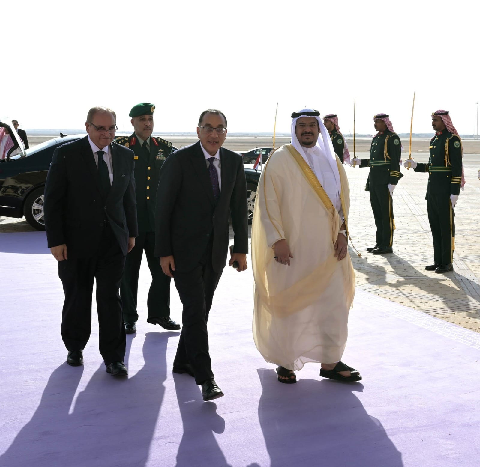 رئيس الوزراء يصل الرياض