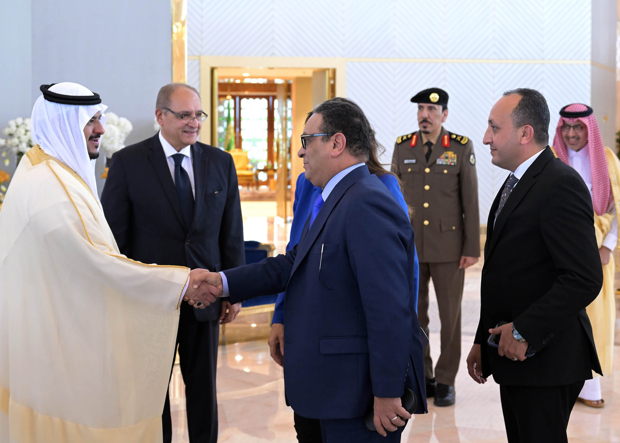 رئيس الوزراء يصل الرياض