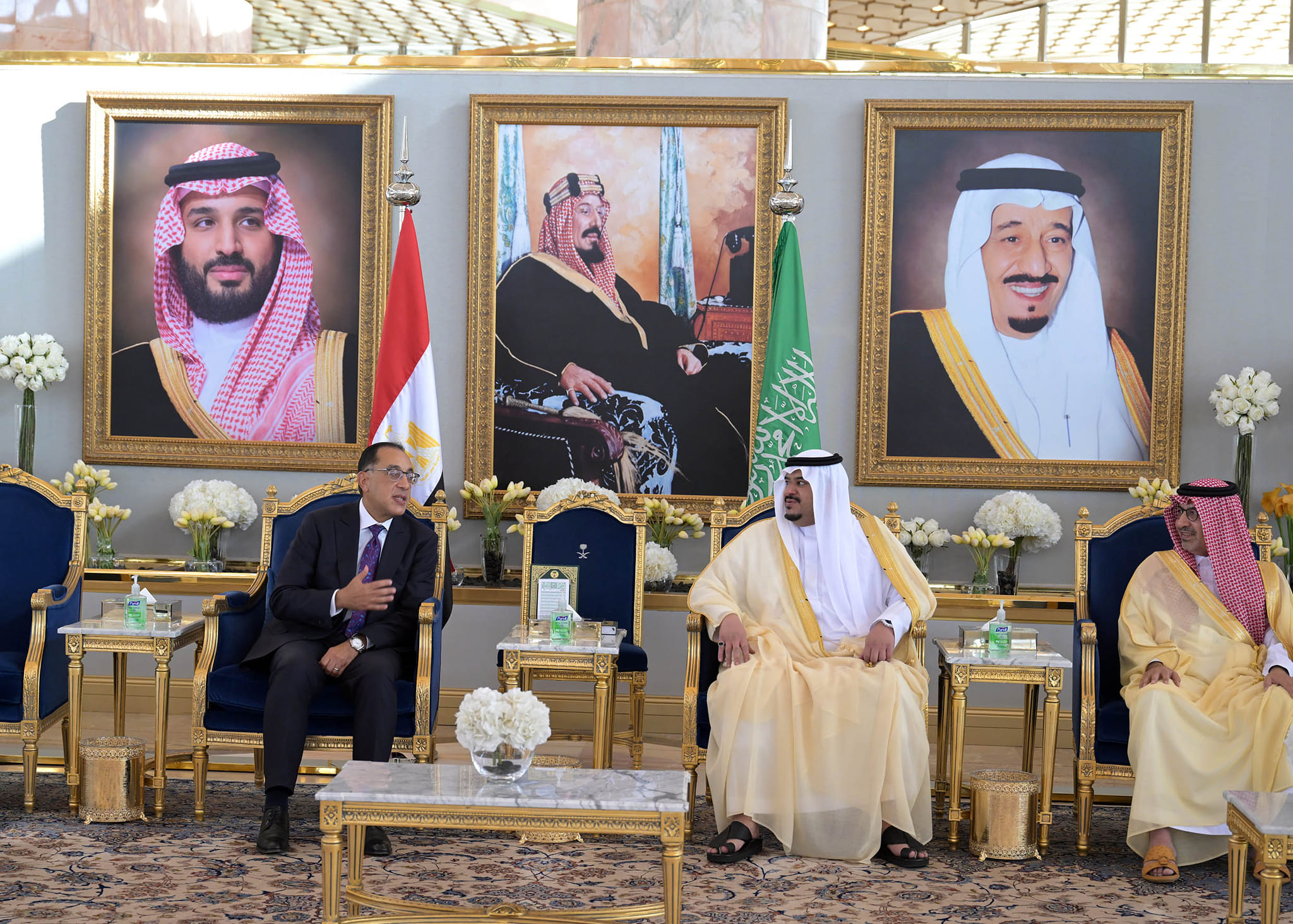 رئيس الوزراء يصل الرياض