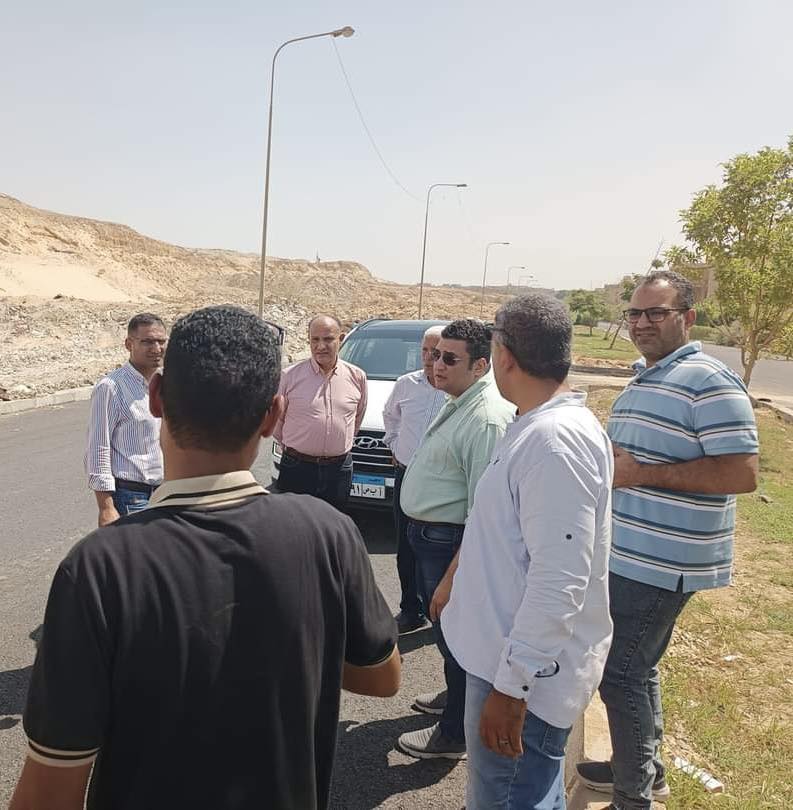 الشربيني يتابع مشروعات تطوير ورفع كفاءة الطرق بالمدن الجديدة