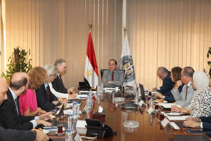 وزير المالية يلتقي سفير الاتحاد الأوروبي بمصر