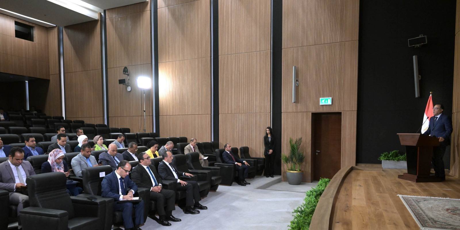 المؤتمر الصحفي لرئيس الوزراء