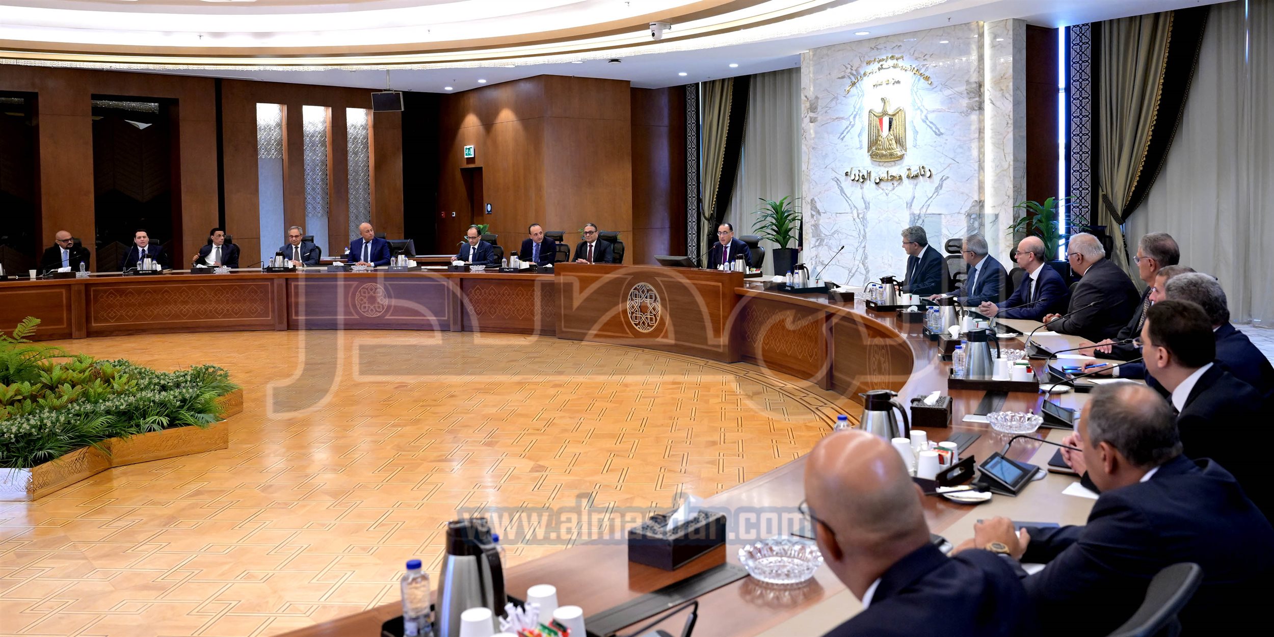 مدبولي يلتقي سفراء المنقولين لتولي رئاسة البعثات الدبلوماسية