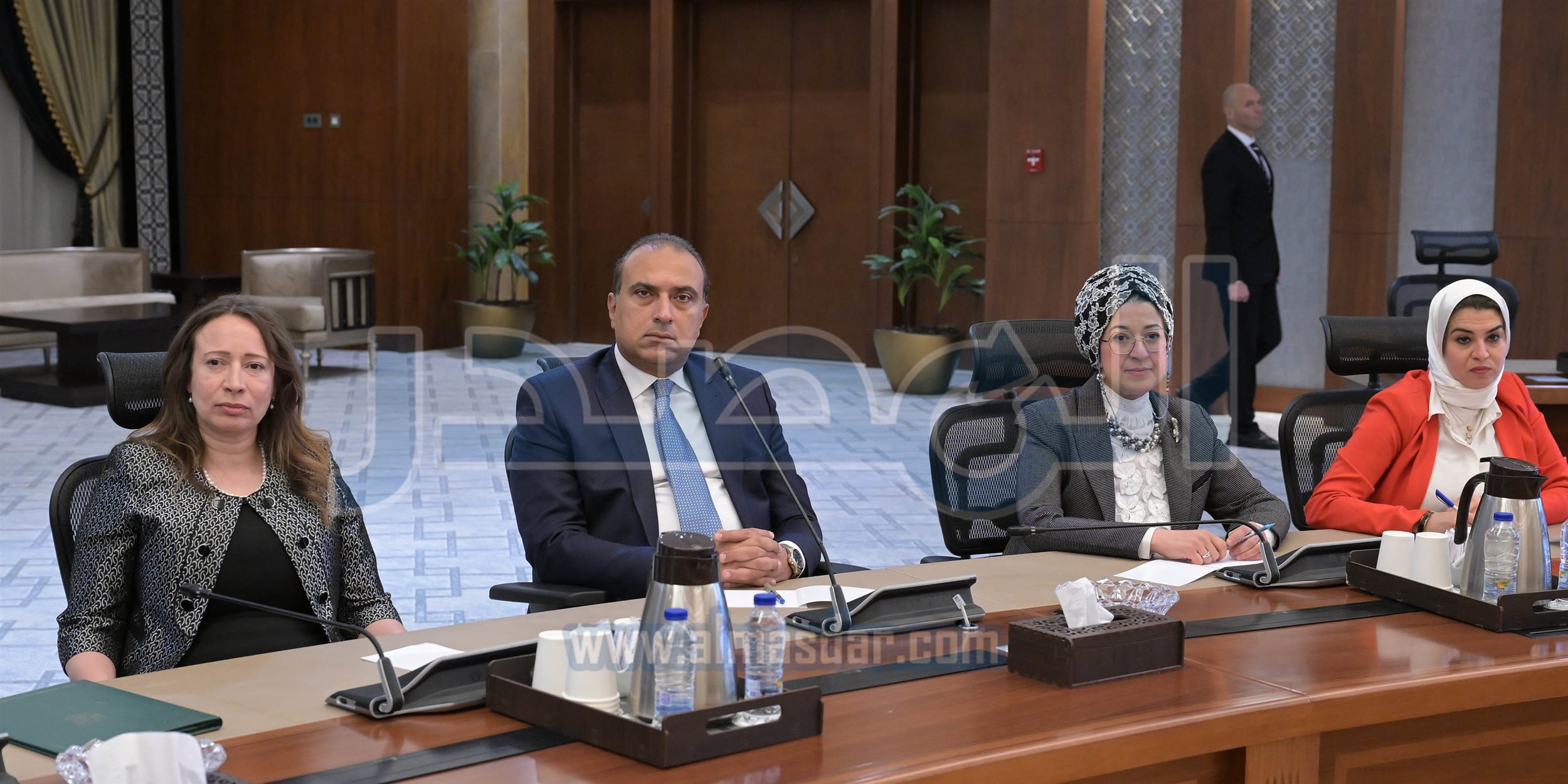 مدبولي يلتقي سفراء المنقولين لتولي رئاسة البعثات الدبلوماسية