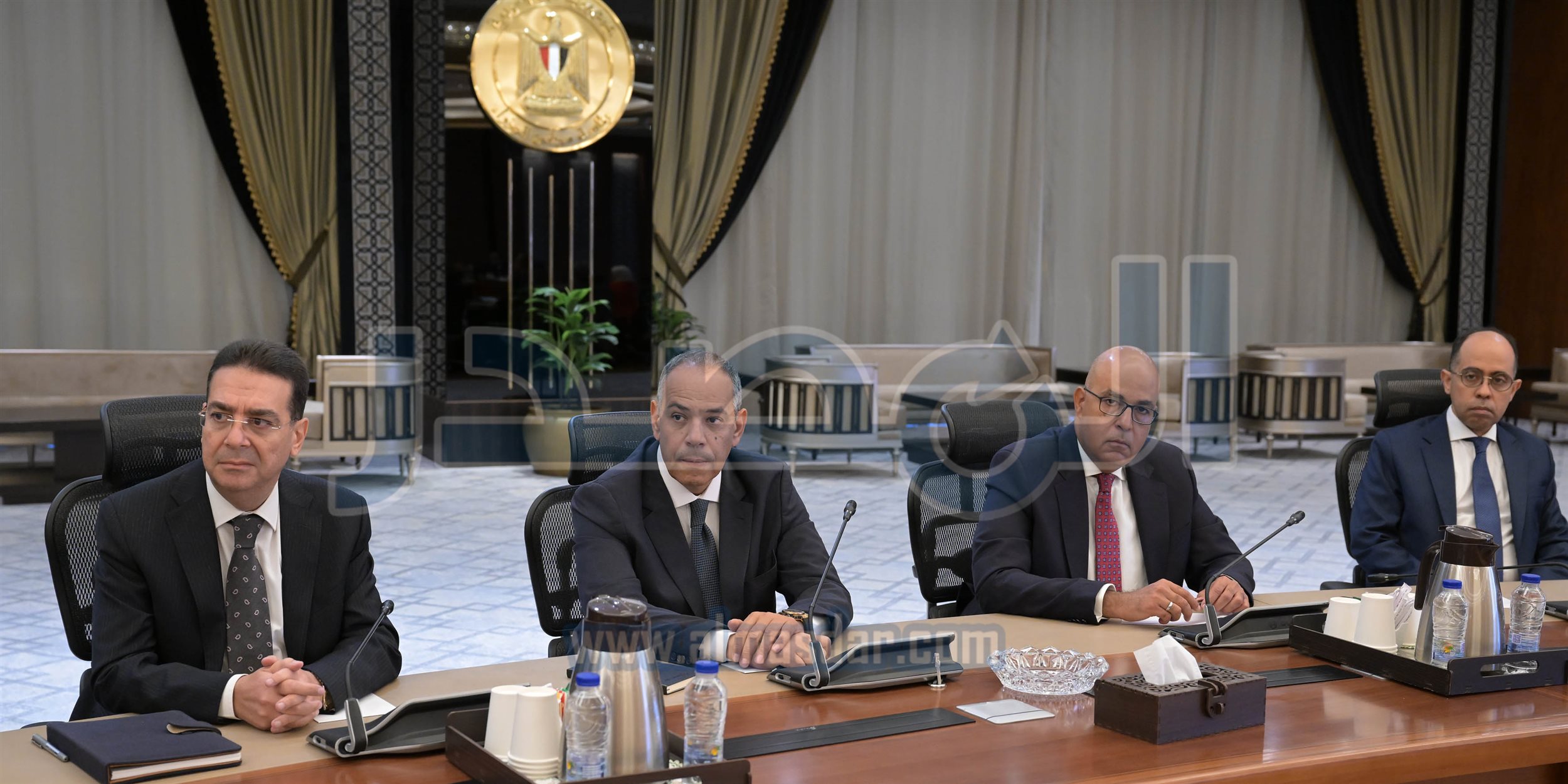 مدبولي يلتقي سفراء المنقولين لتولي رئاسة البعثات الدبلوماسية