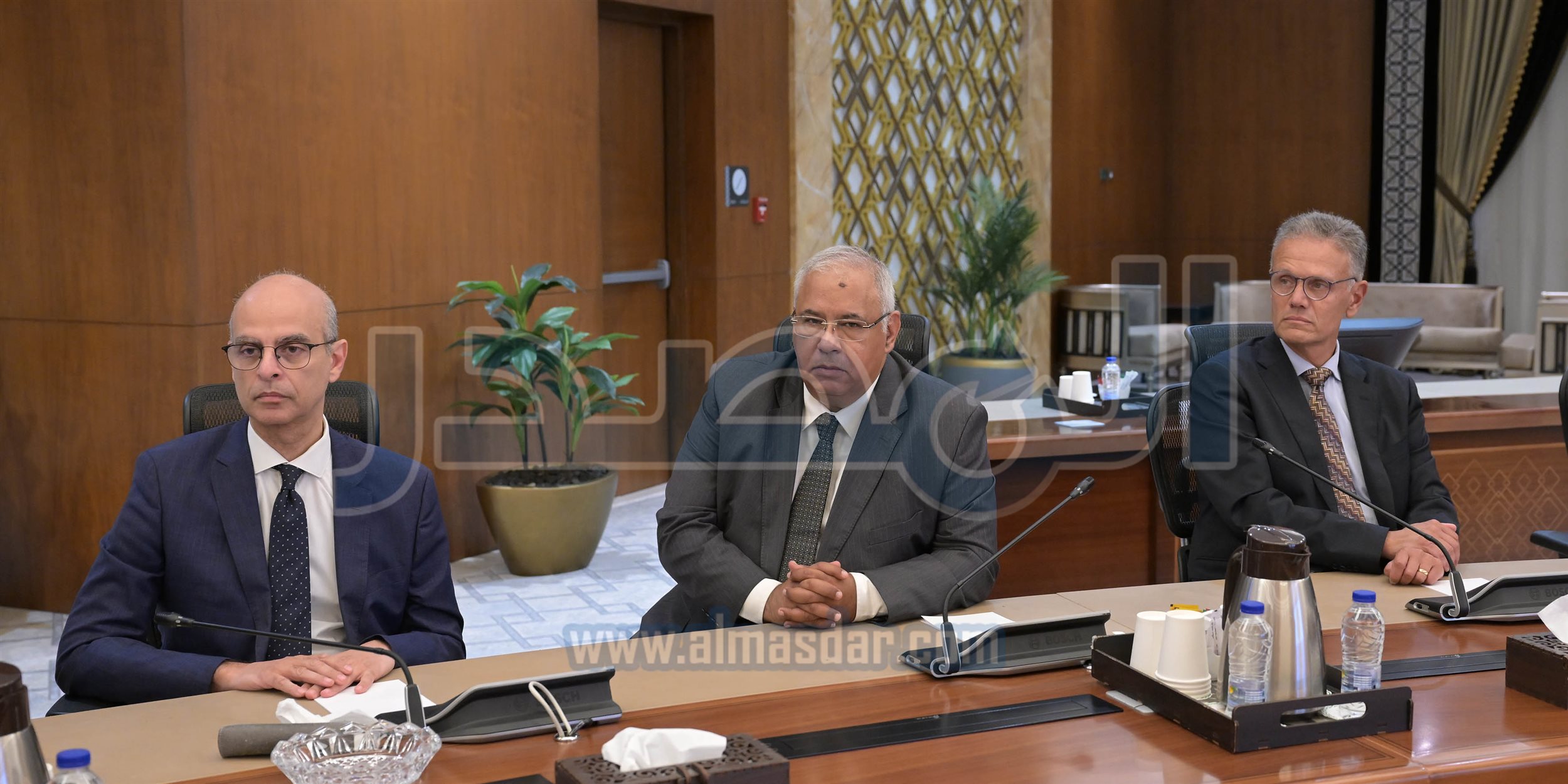 مدبولي يلتقي سفراء المنقولين لتولي رئاسة البعثات الدبلوماسية