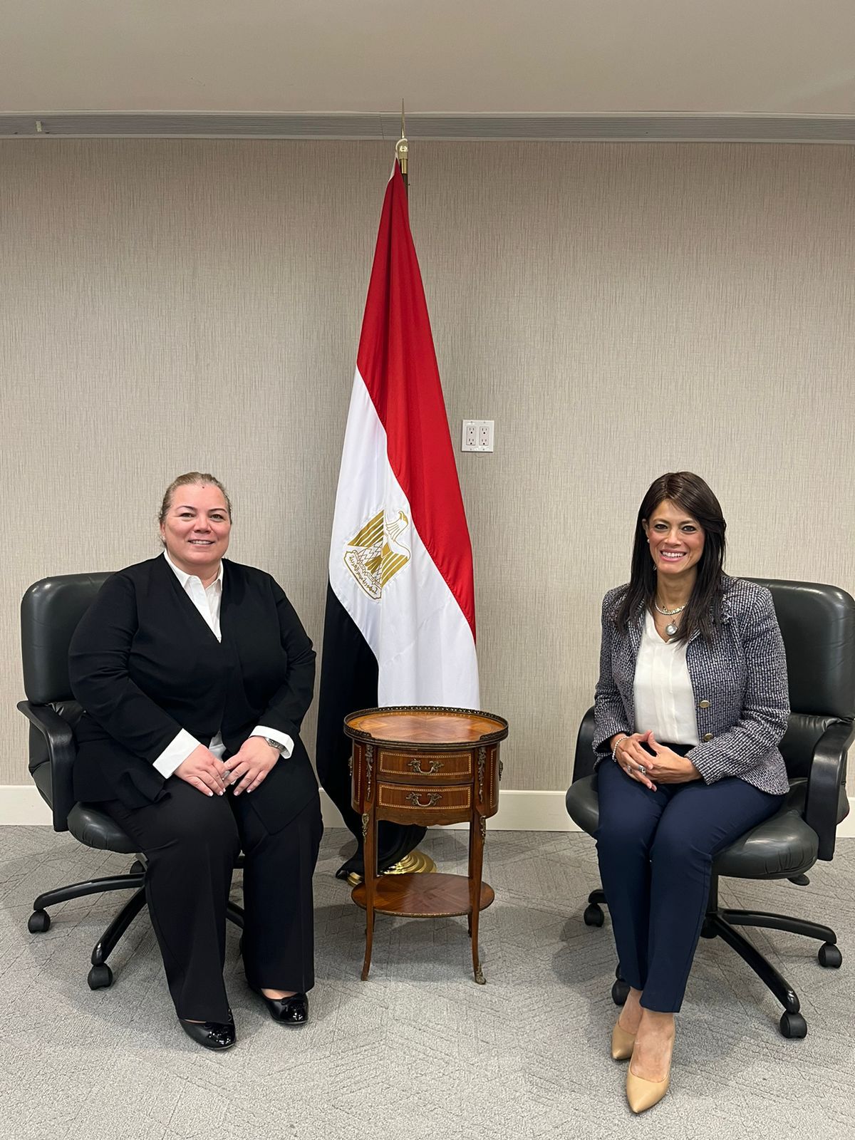 المشاط مع وزيرة التخطيط الأردنية