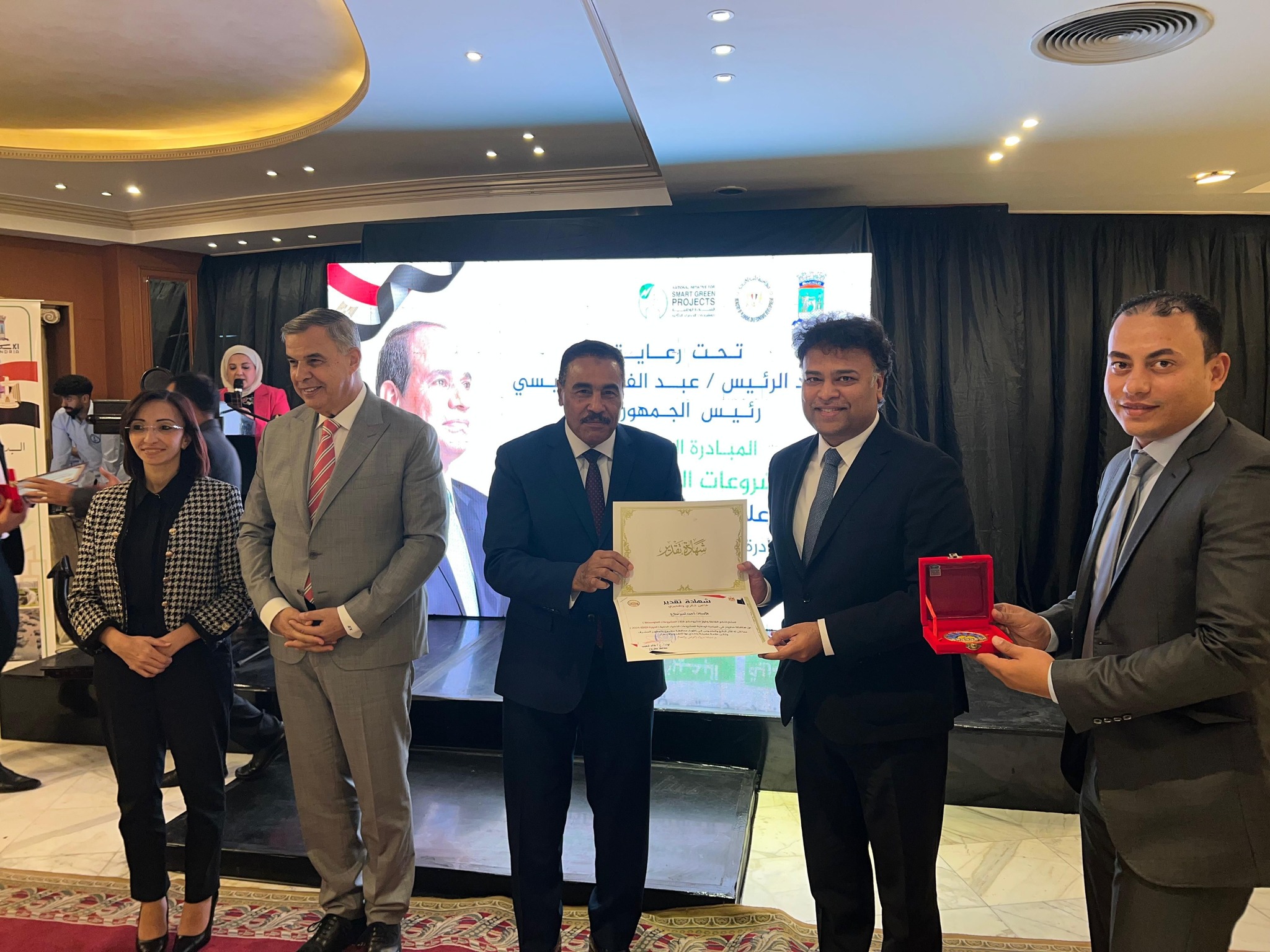شركة بدر الدين تفوز بجائزة بمبادرة للمشروعات الخضراء الذكية