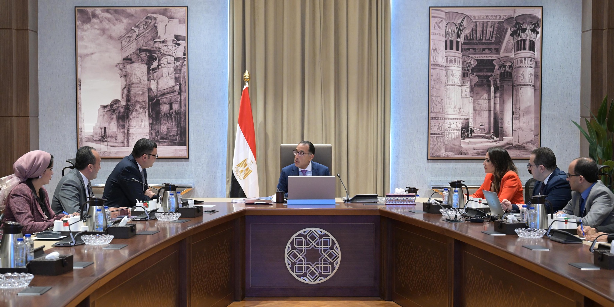 رئيس الوزراء يستعرض مع وزير الإسكان خطة تطوير الساحل الشمالي الغربي