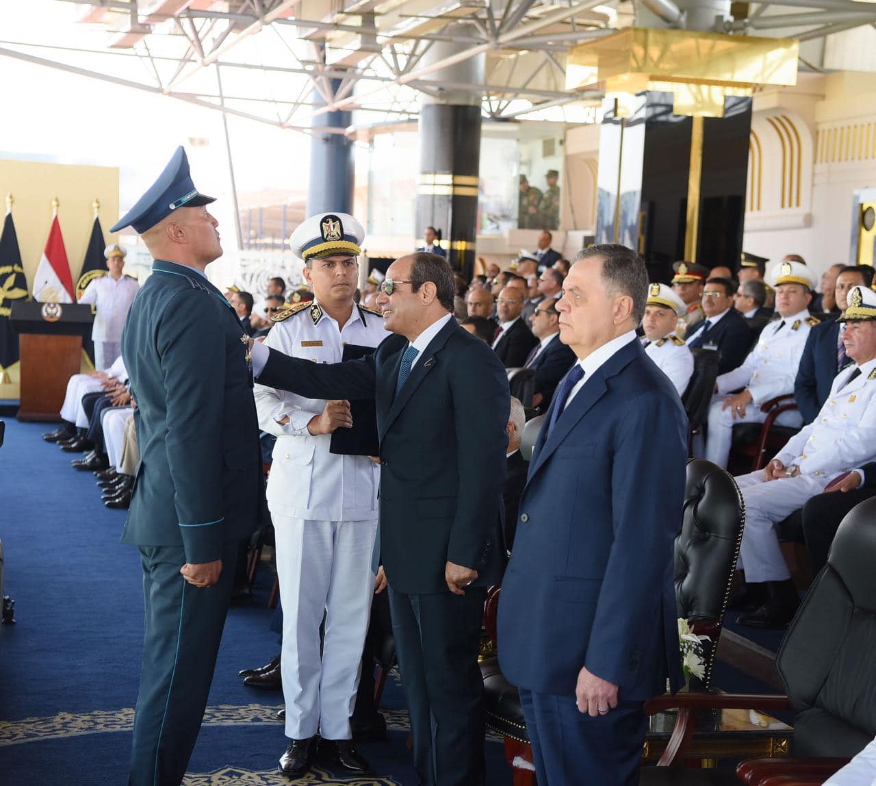 السيسي يشهد الاحتفال بتخريج دفعة جديدة من طلبة كلية الشرطة