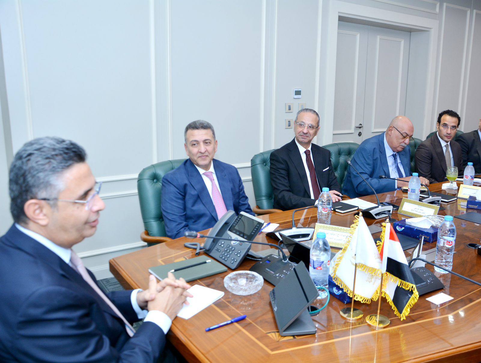 وزير التموين يجتمع مع شركة مايكروسوفت العالمية