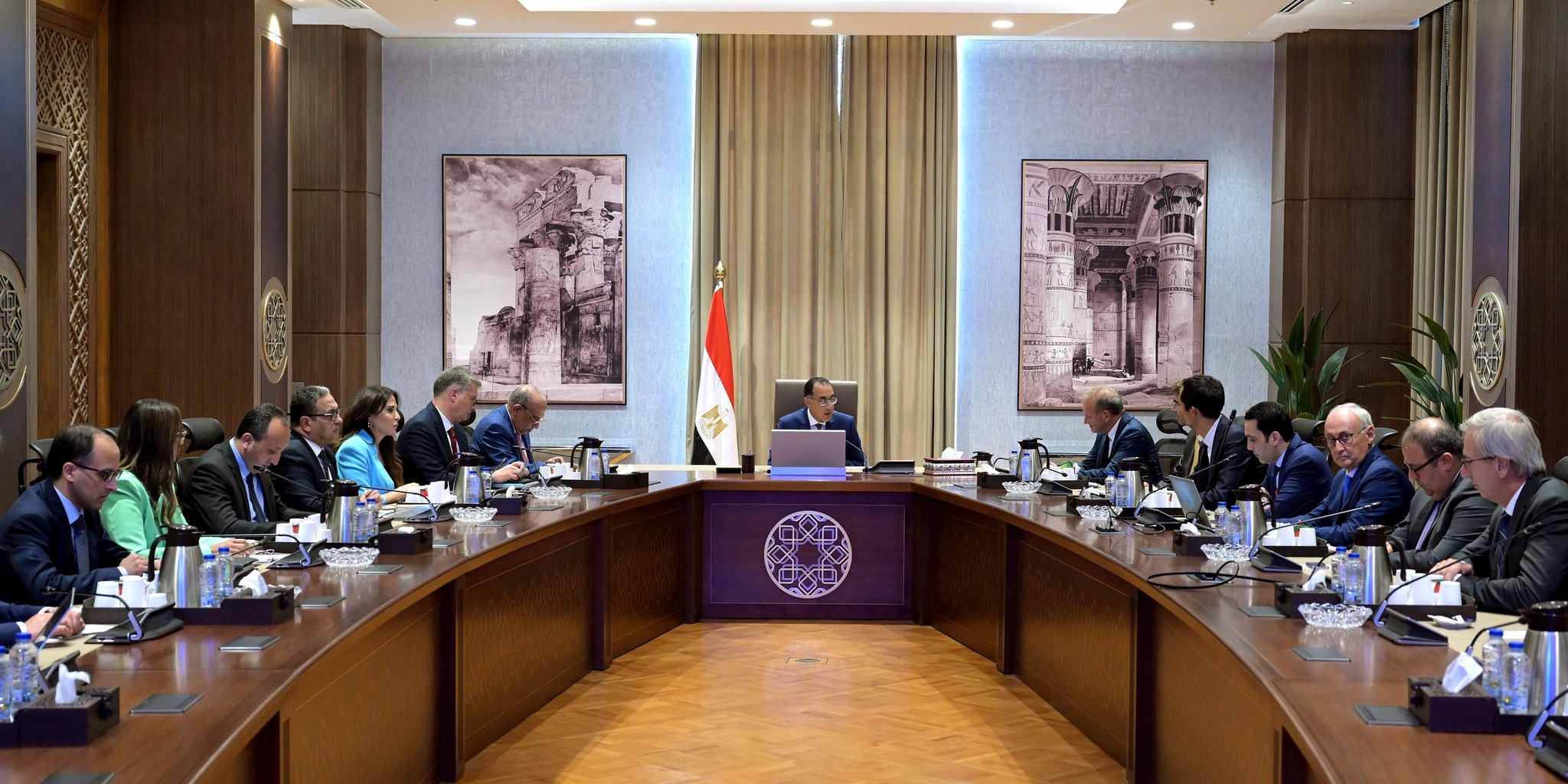 رئيس الوزراء يلتقي مسئولي تحالف عالمي