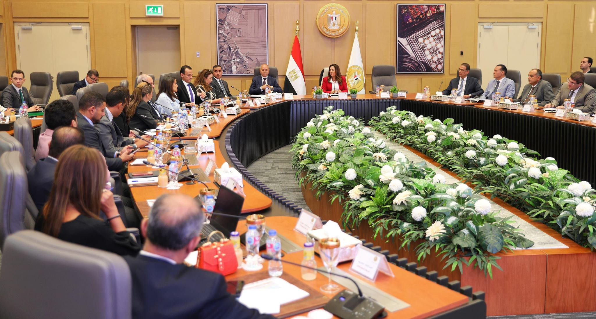 اجتماع وزيرة التنمية المحلية لتحضيرات مصر للمنتدي الحضري