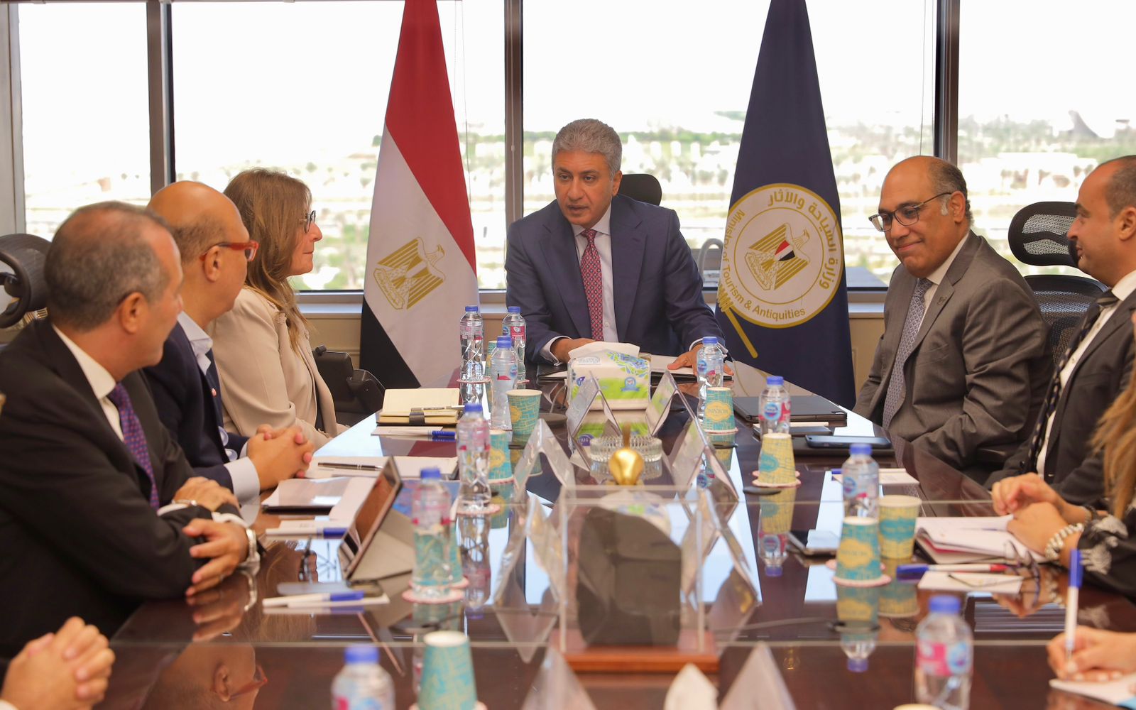 وزير السياحة يلتقي الرئيس التنفيذي لغرفة التجارة الأمريكية